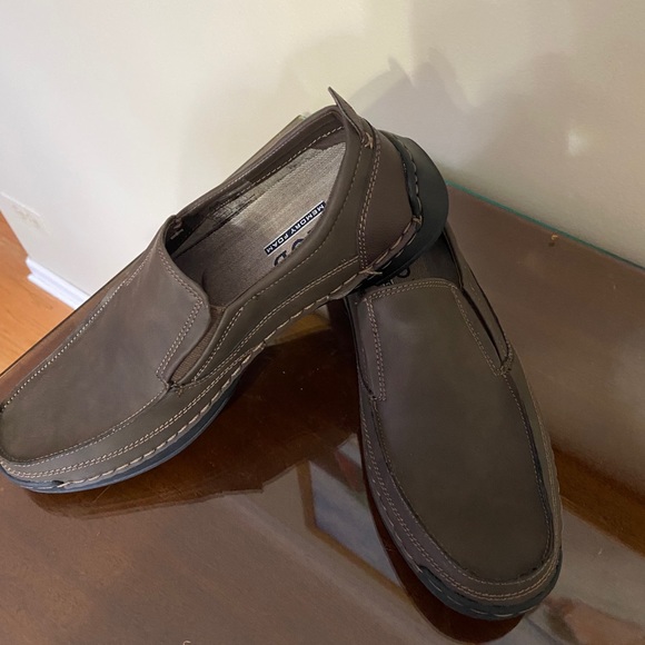 Izod Mens Thomas loafers Brown Size 10 Medium